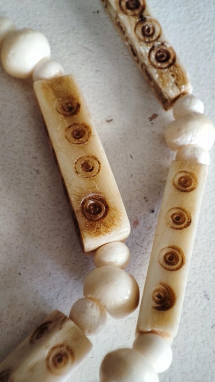 Sautoir couleur ivoire vintage - photo numéro 5