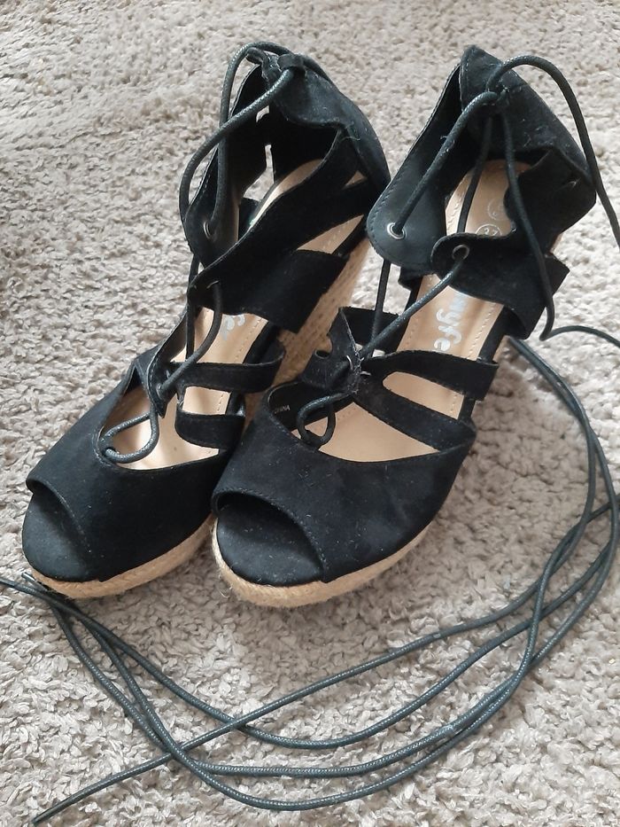 Sandales compensées noires taille 37