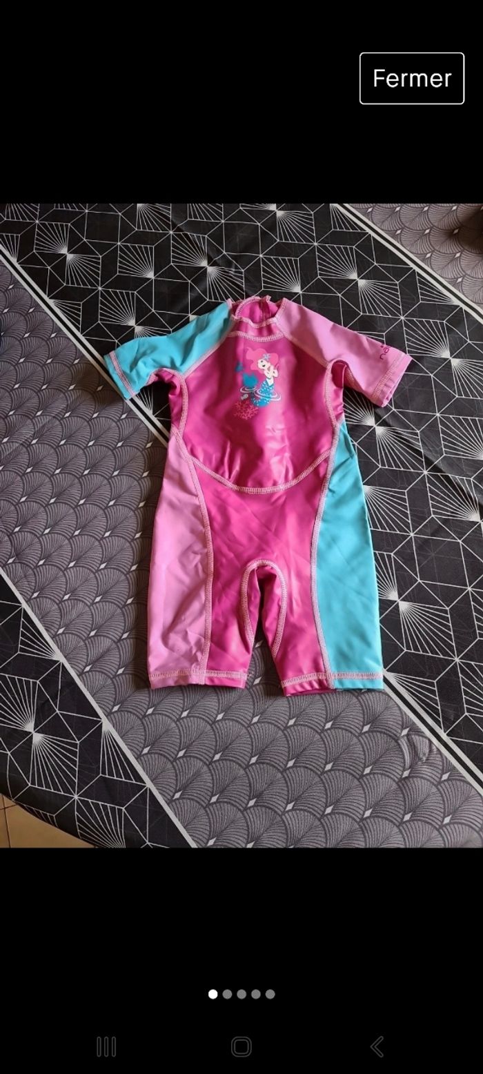 Maillot de bain taille 18 mois