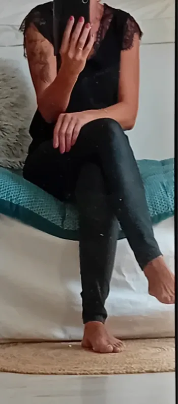 Haut noir dentelle
