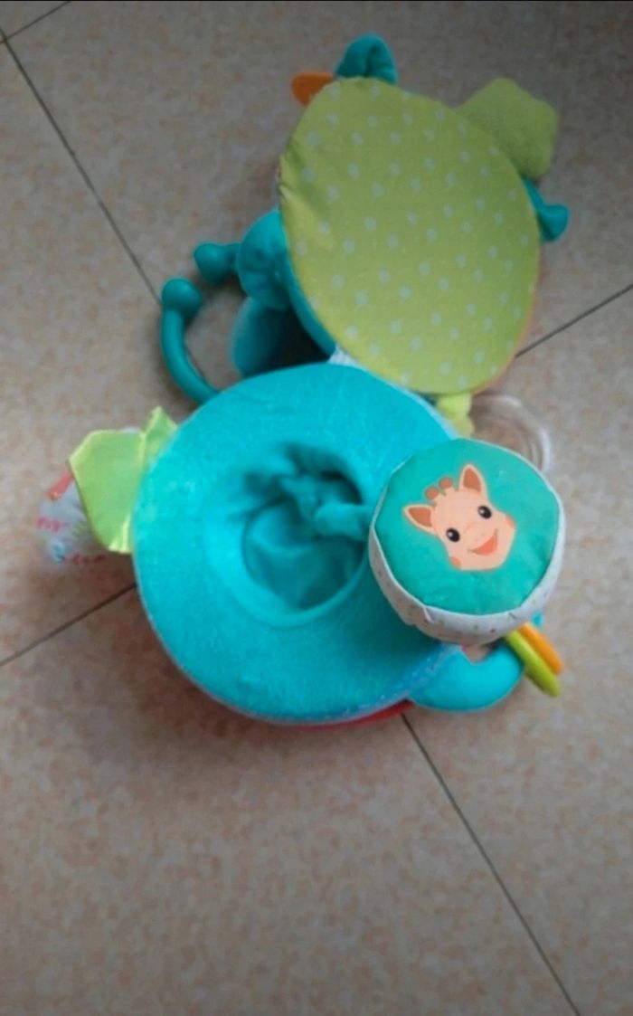 Balle peluche d'éveil Sophie la girafe - photo numéro 3