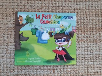 Le petit chaperon caméléon