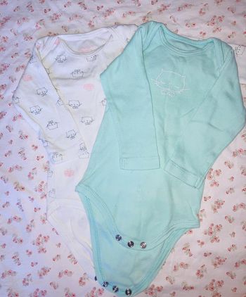 Lot deux bodies fille