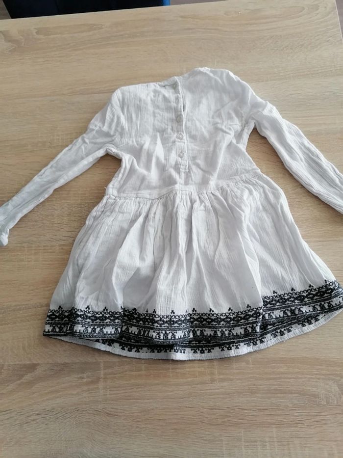 Robe Taille: 4 ans - photo numéro 2