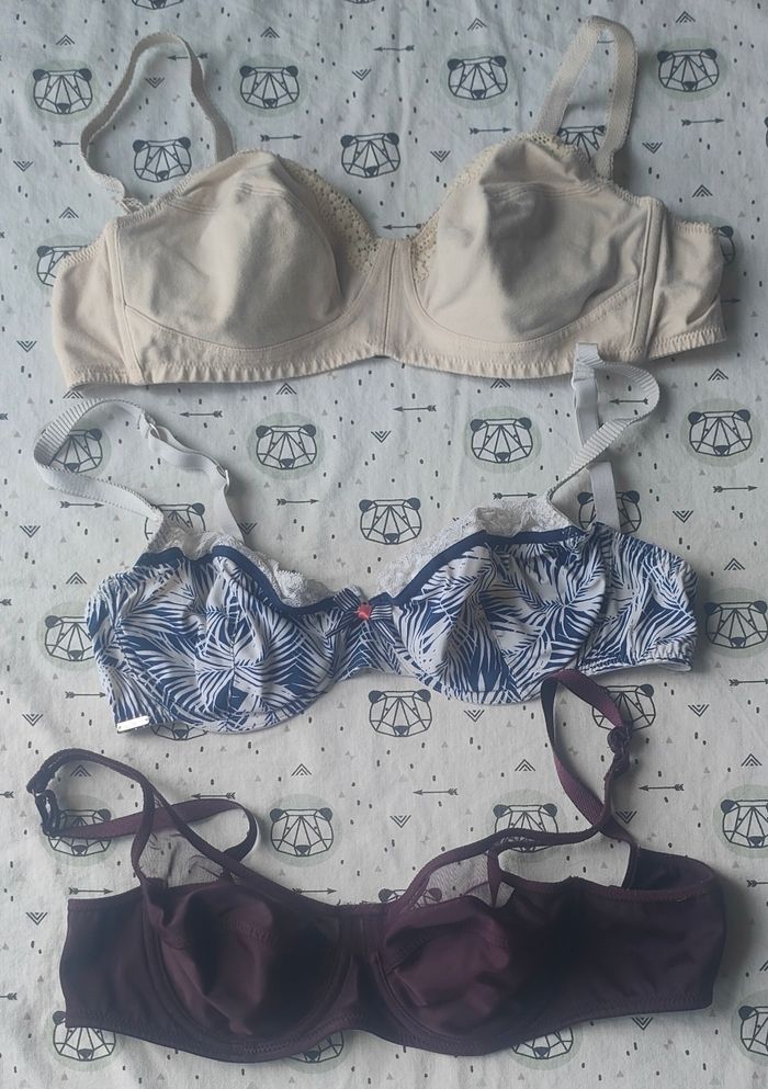 Lot de soutiens gorges taille 85B