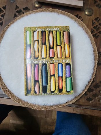 Ensemble, c est tout.