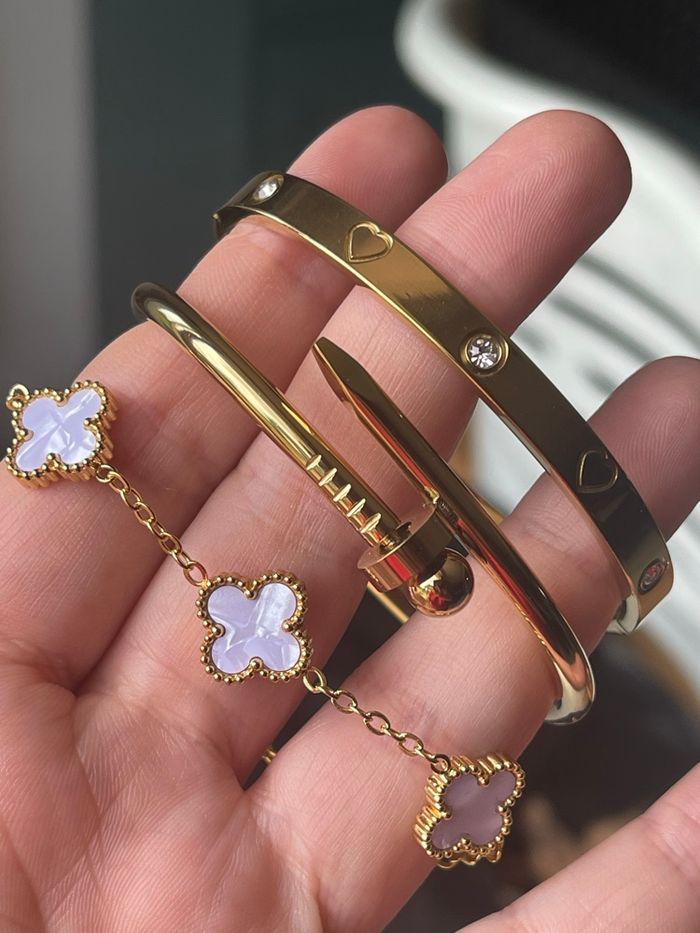 Lot de bracelet en acier, inoxydable de couleur dorée - photo numéro 2
