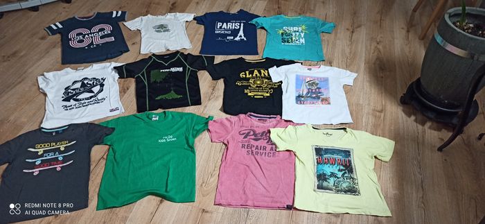 Lot de 12 t shirts imprimes 10 ans