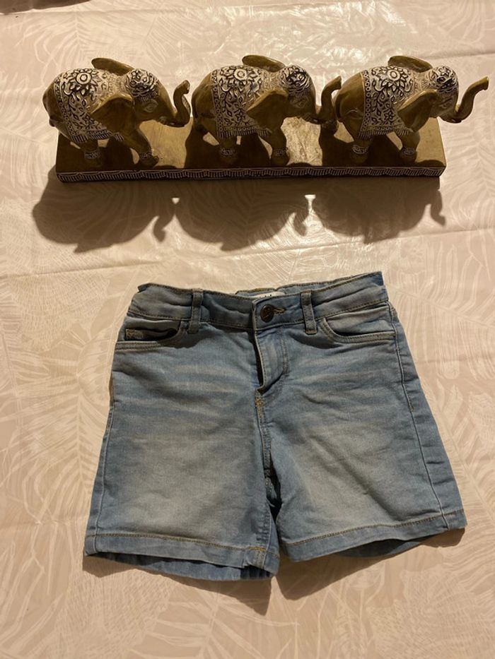 🌺short taille 8ans🌺