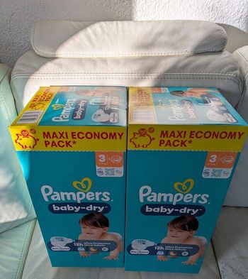 2 cartons Pampers taille 3