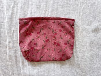 🌟 Pochette à fleurs rose et rouge