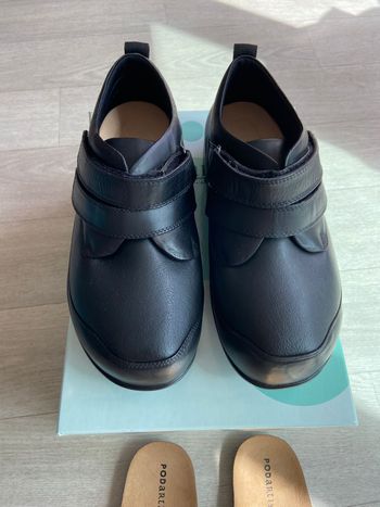 Chaussures Podartis noir taille 40