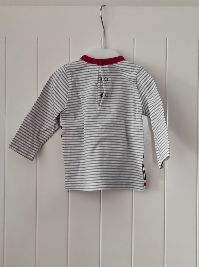 👶 T-shirt manches longues bébé garçon 6 mois – rayé écru/gris/rouge - photo numéro 3
