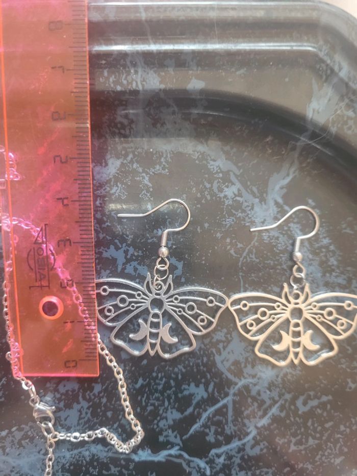 Ensemble chaine, pendentif et boucles d oreilles en acier inoxydable. - photo numéro 3
