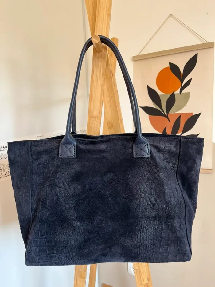 Sac shopping en daim bleu marine fabriqué en Italie très bon état [ref 2507SB119]