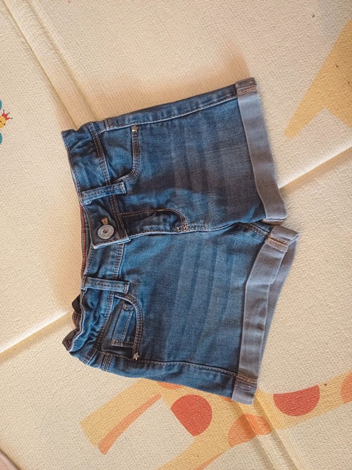 Lot shorts 4 ans - photo numéro 2