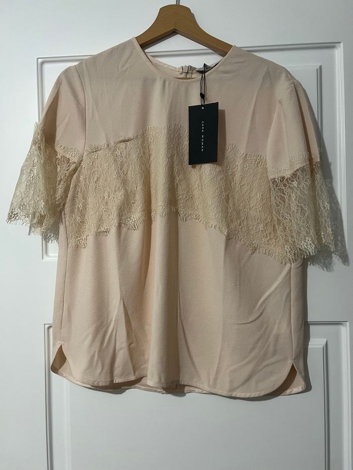 Blouse Zara neuve étiquette rose - photo numéro 1