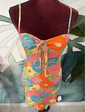 Robe Zara moulante multicolore fleurs femme