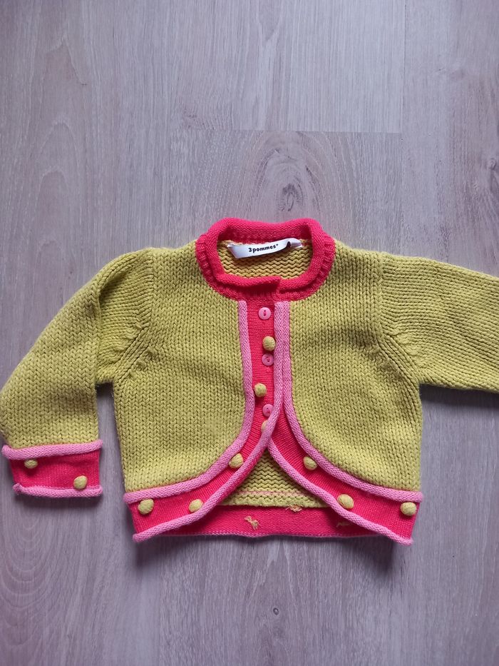 Veste verte et rose 6M 3 Pommes