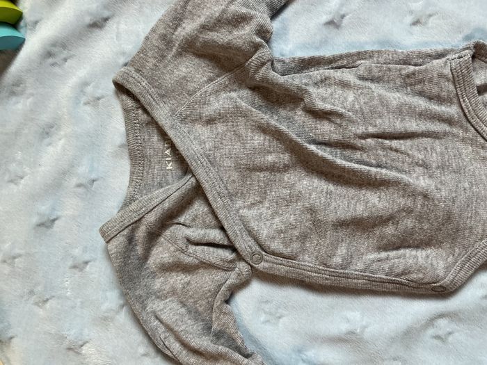 body manches longues gris ouverture devant 1 mois kiabi - photo numéro 5