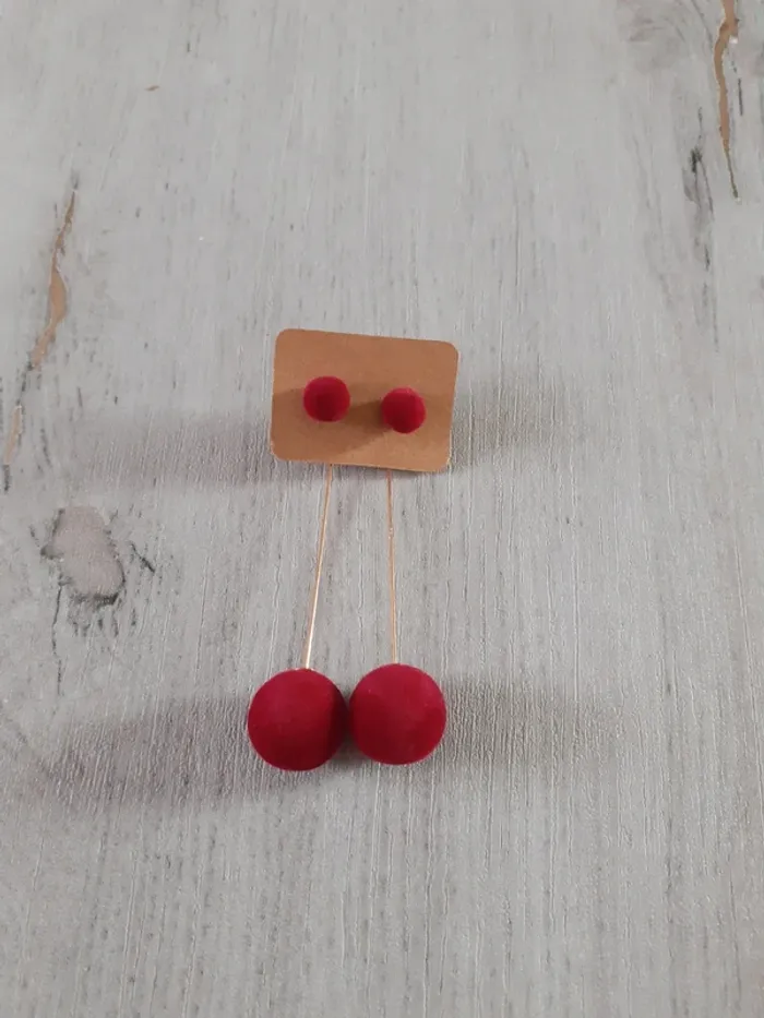 Boucles d'oreilles neuves