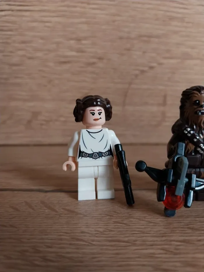 Figurines type lego Jedi Luke Skywalker Chewbacca Han Solo et Princesse Leia star wars - photo numéro 4