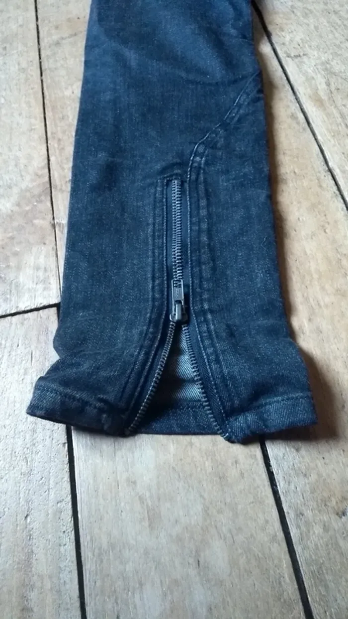 Jean RVCA gris taille 28 ( 38) belles finitions - photo numéro 2