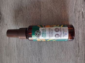 Brume parfumée corps et cheveux Yves Rocher neuve Vanille Bourbon 100 ml