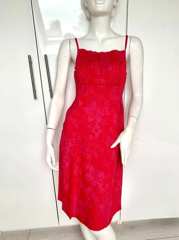 Robe printanière rouge