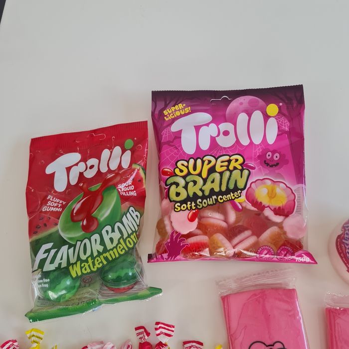 Gros lot de confiseries - photo numéro 2