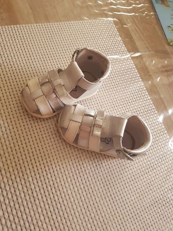 Chaussure bébé fille