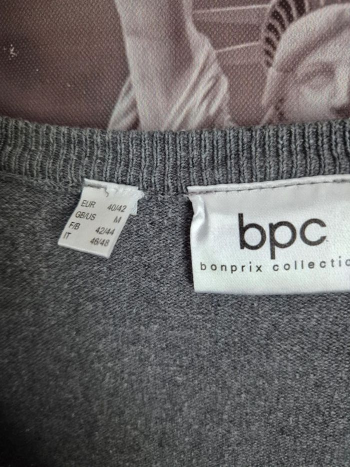 2 pulls femme taille 42/44 - photo numéro 3