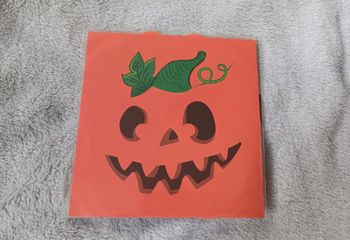 Ballon citrouille sur socle