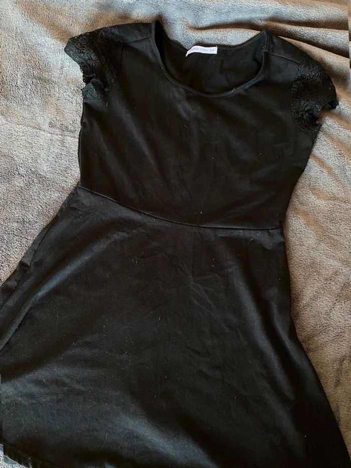 Robe noire - photo numéro 2