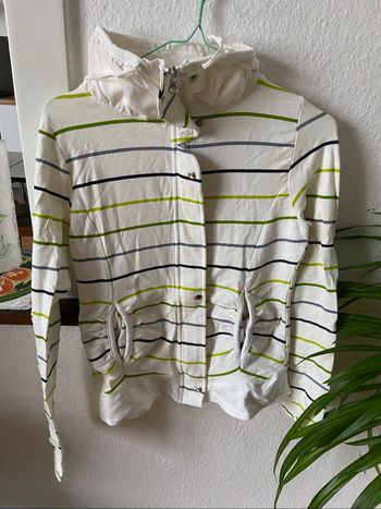 Sweat blanc Cache-Cache