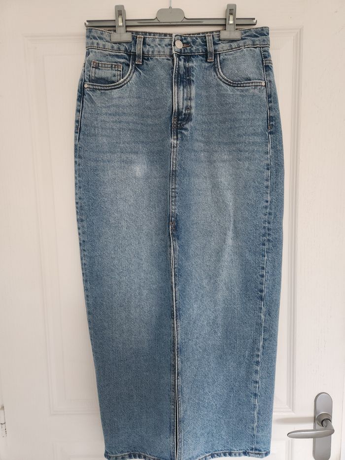 Jupe longue en jean.