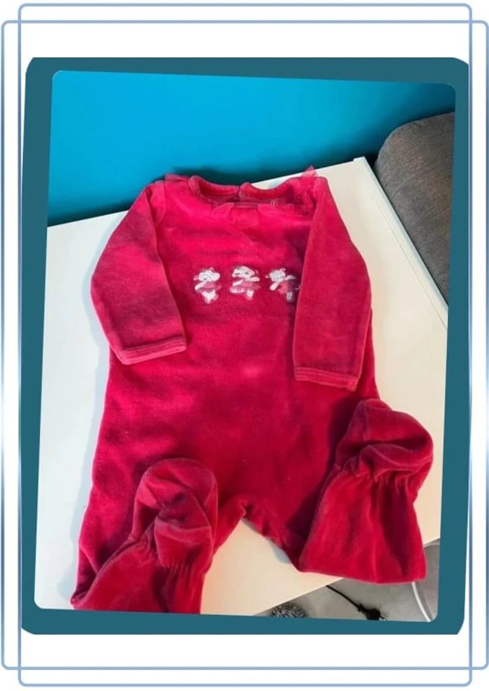 Beau pyjama bébé fille 9 mois Sergent major