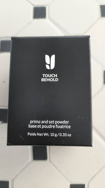 Poudre fixatrice younique