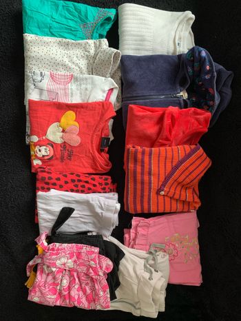 Lot 15 vêtements 5/6 ans