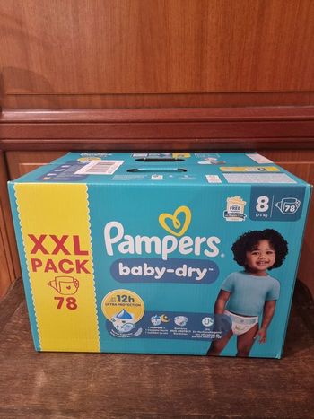 78 couches taille 8 pampers réservé Cécilia 