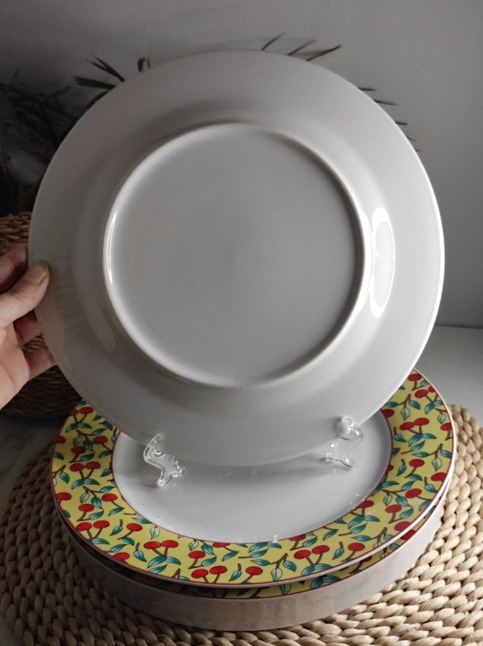 Assiettes plates cerise - photo numéro 2