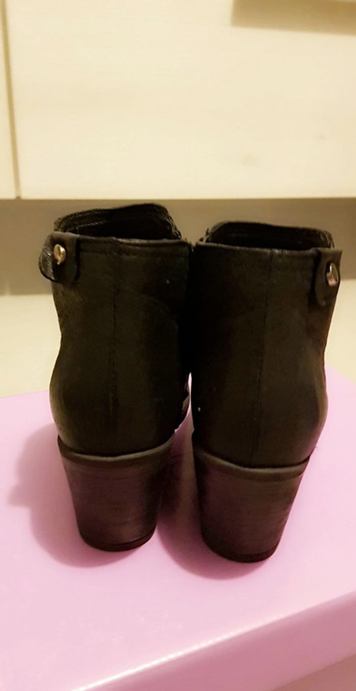 Bottines en cuir pointure 36 - photo numéro 2