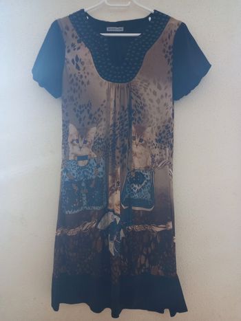 Robe noire avec motifs Taille : 40