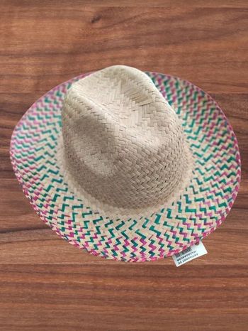 Chapeau de paille enfant fille rose vert NEUF avec étiquettes