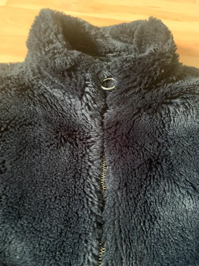 Manteau fausse fourrure - photo numéro 2