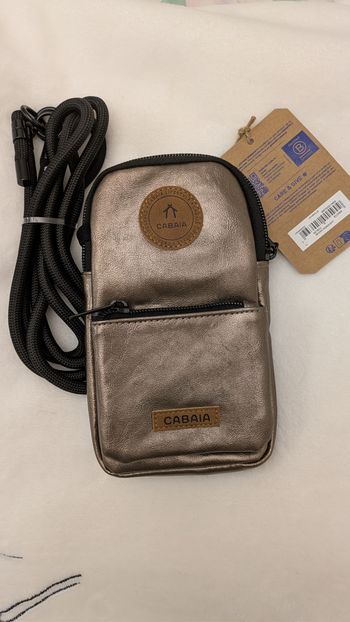 Pochette téléphone cabaia