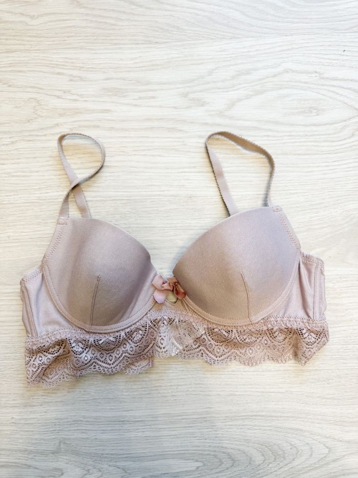 Soutien gorge rose poudré pailletée Gémo taille 90B