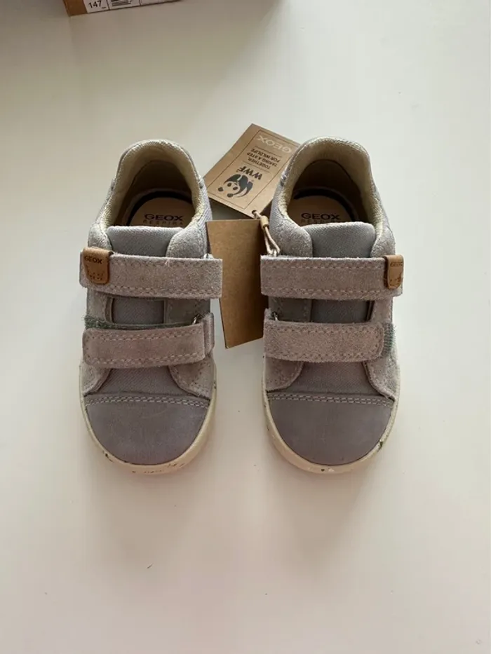 Chaussures toile mi-saison - Taille 22 - Neuves avec étiquette - photo numéro 9