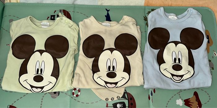 3 bodies Mickey taille 3 mois