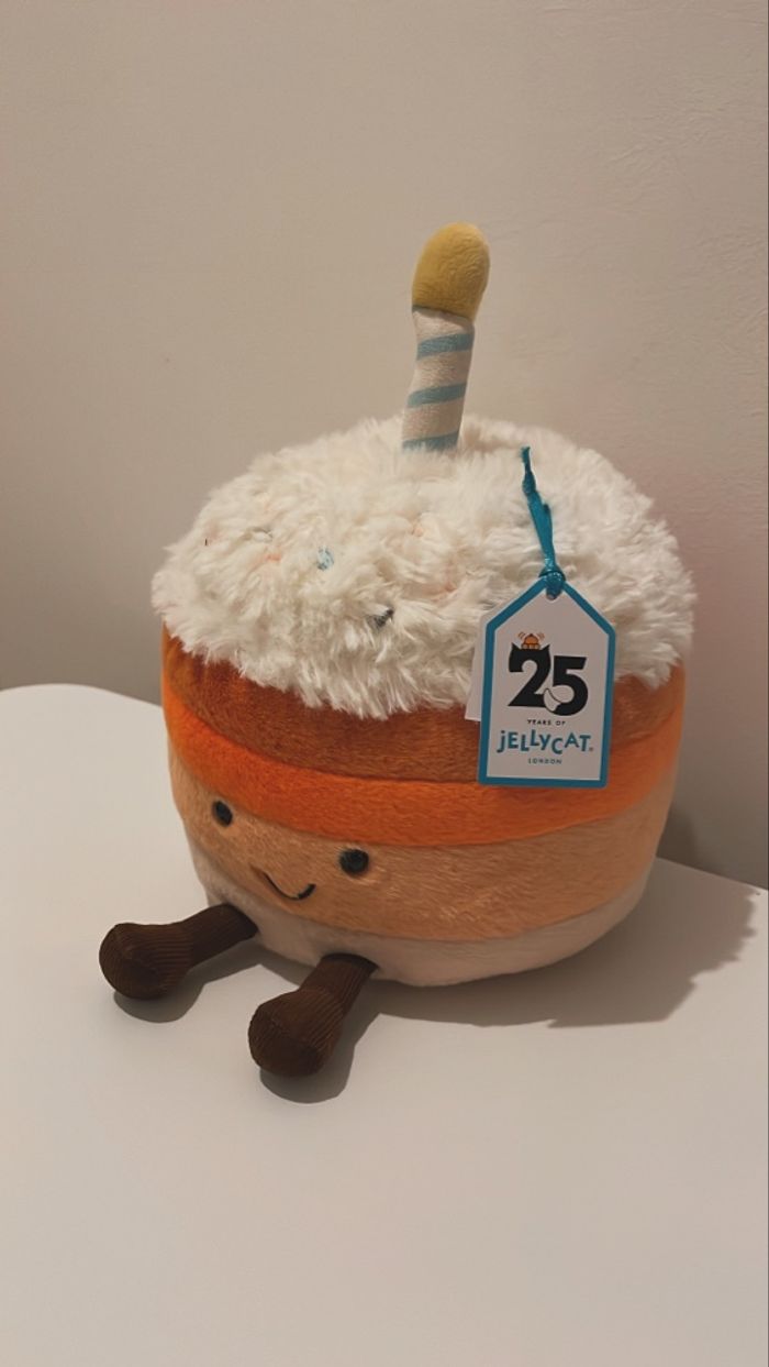 Peluche Jellycat Jellina Birthday Cake 🎂🎂